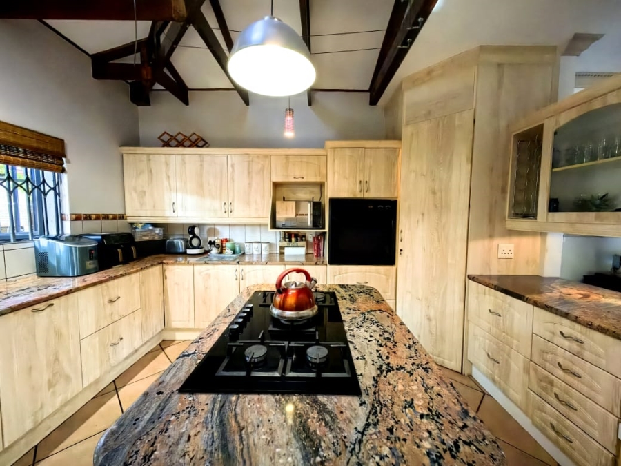 4 Bedroom Property for Sale in Safari Gardens North West